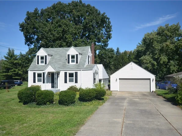 102 W Howe Rd, Tallmadge, OH 44278