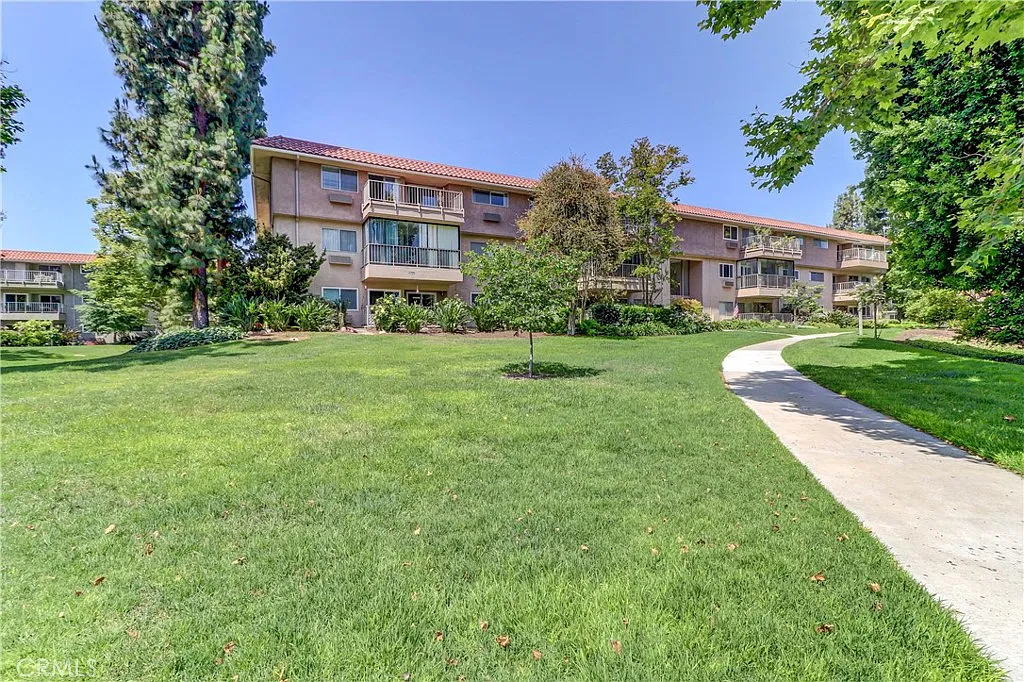 3 bed, 1663 sqft, $3,000 — Photo 1
