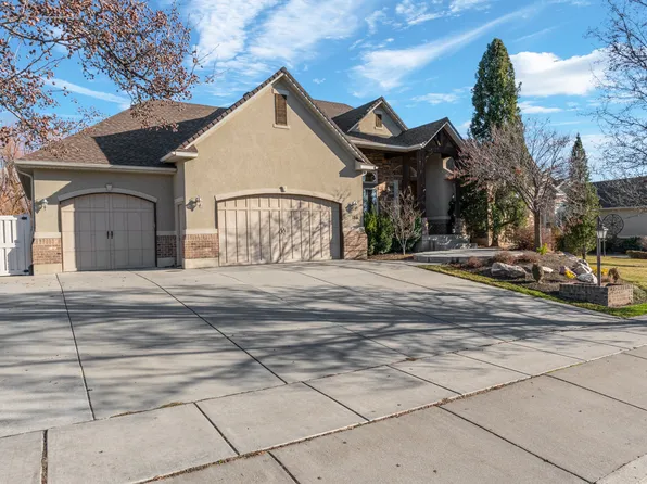 186 N Mountain Vistas Rd, Kaysville, UT 84037