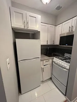 Rented by Centennial Properties NY | media 6