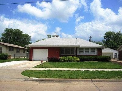 1st image of 2047 Roach St