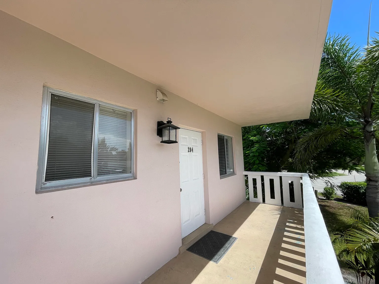 1 bed, 1.0 bath, 578 sqft, $1,850 — Photo 3