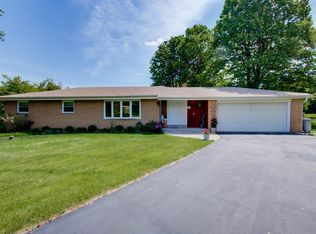 W141N7558 Lari Lou Ct, Menomonee Falls, WI 53051