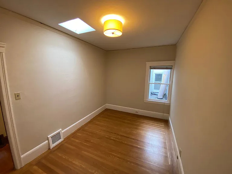 42 Castle Manor Ave — Photo 25