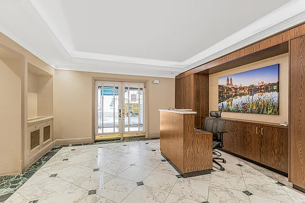 Rented by Brown Harris Stevens | media 44