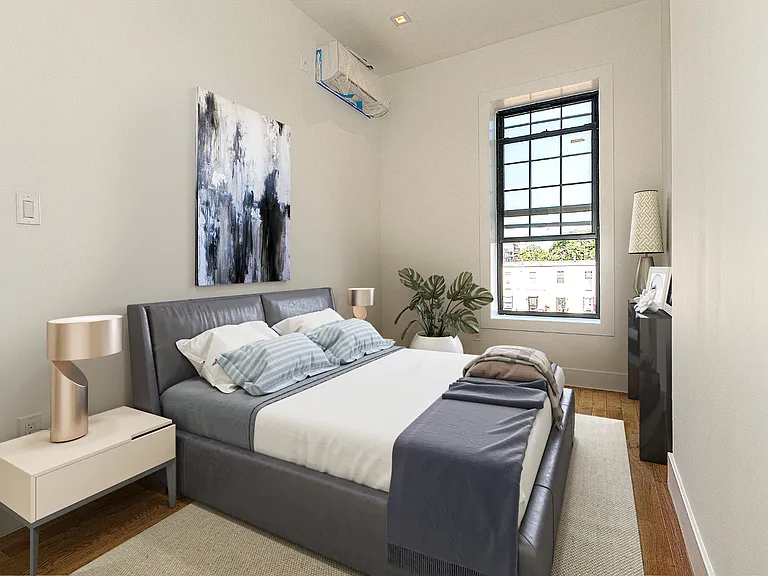21 Linden St #3R — Photo 2