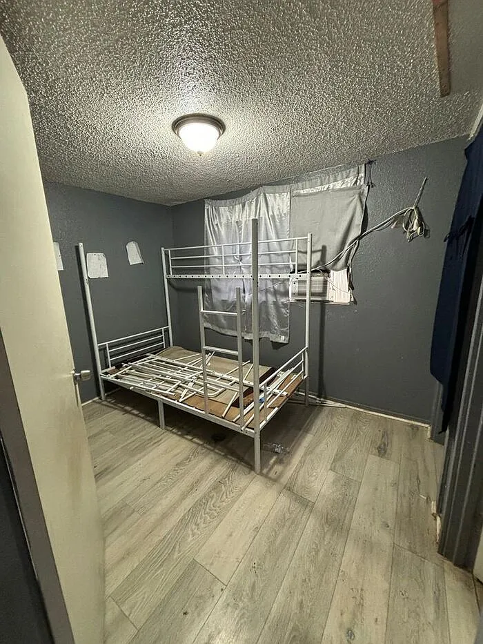 1 bed, 1.0 bath, $485 — Photo 3