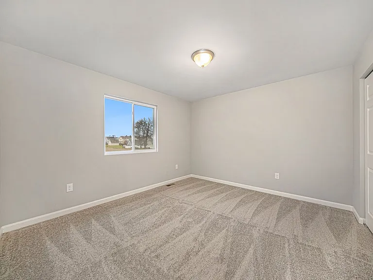 2142 Farm Valley Dr — Photo 7
