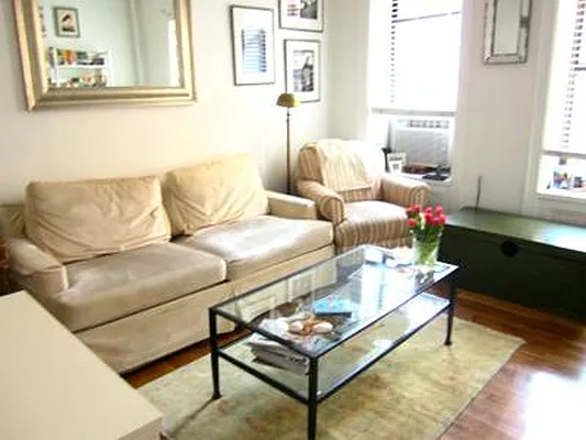 Rented by Veracity NYC LLC | media 61