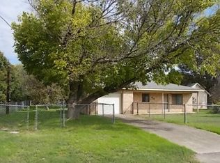 212 Oak Leaf St, Ingram, TX 78025