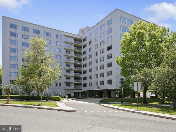 2475 Virginia Ave NW #406, Washington, DC 20037