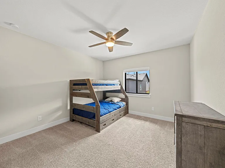 18507 Parkland Square Pl — Photo 23