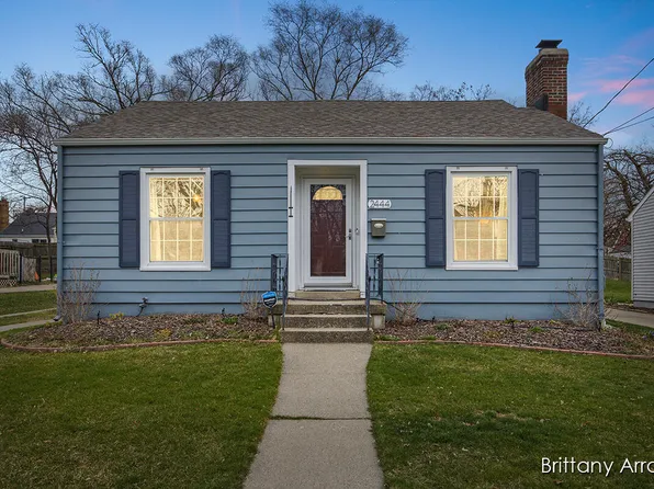 2444 Almont Ave SE, Grand Rapids, MI 49507