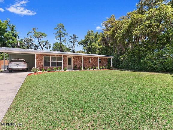 2nd image of 102 OAKDALE Drive