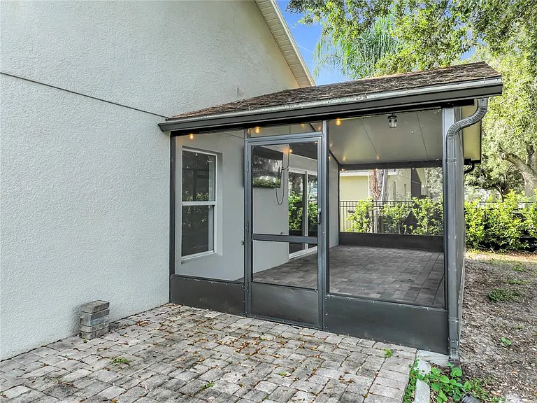 1045 Willow Branch Dr — Photo 57