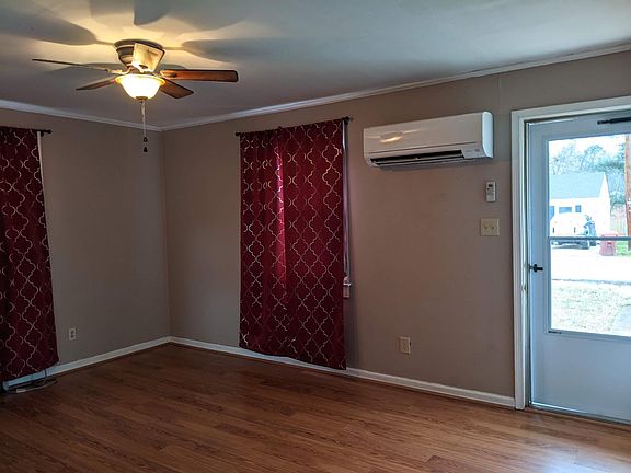 3rd image of 1907 Wakefield Ave