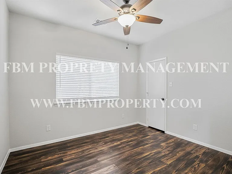 820 Rose St #B — Photo 10
