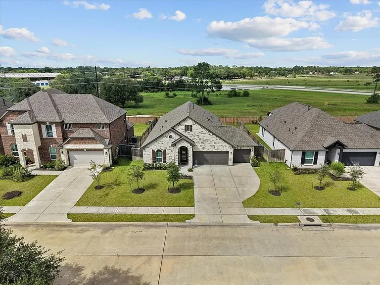 4907 Autumn Hills Trl — Photo 31