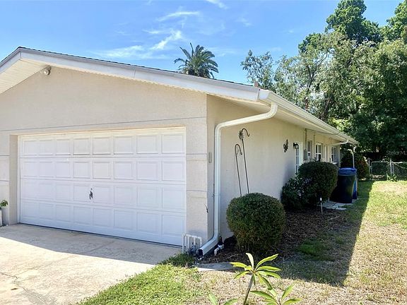 3rd image of 100 59th Ave S