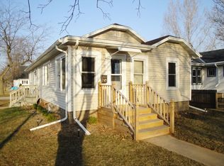 945 S Main St, Shawano, WI 54166