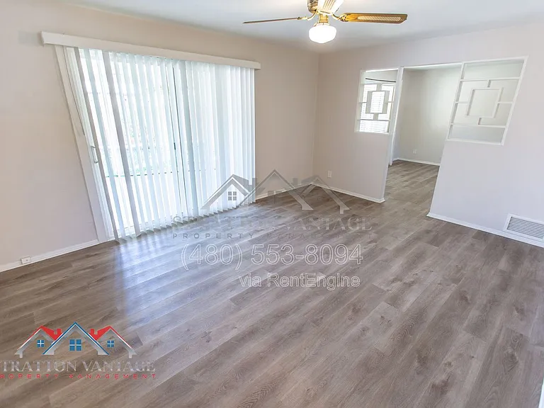 3409 E Indianola Ave — Photo 15
