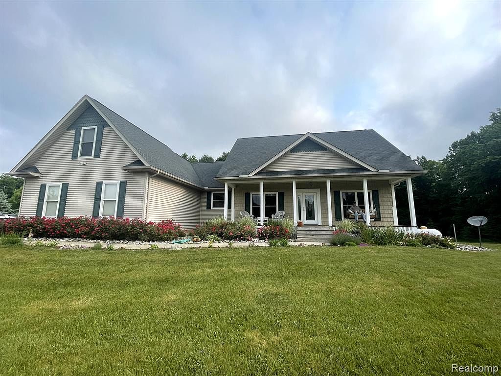 3756 Davison Lake Rd, Ortonville, MI 48462 Zillow
