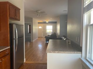 8 7th St, Bayville, NY 11709