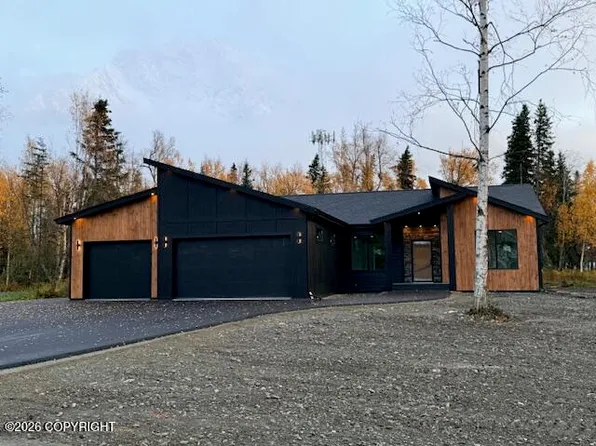 15128 E Alpine Cir, Palmer, AK 99645
