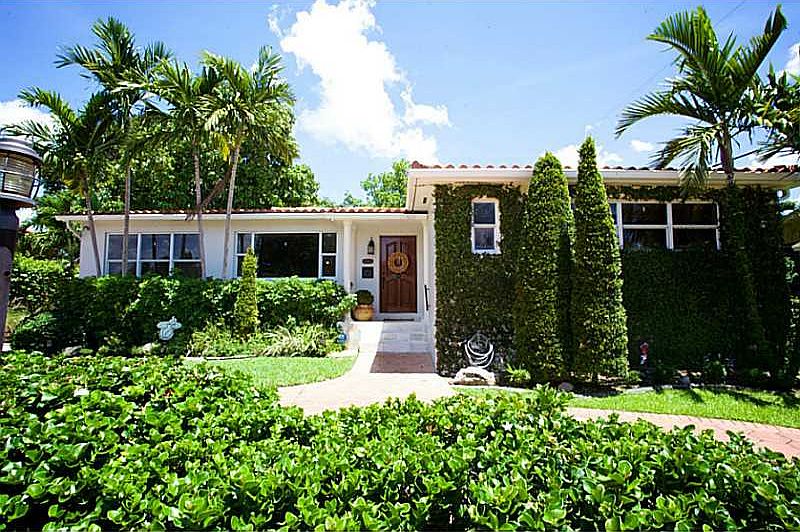 2nd image of 7855 SW 21st St