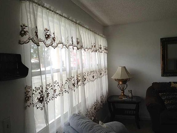 3rd image of 150 Ventnor J #150