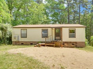 366 Raindrop Cir, Hartwell, GA 30643