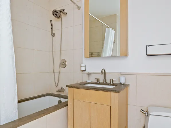 350 West 42nd Street image 4 of 9