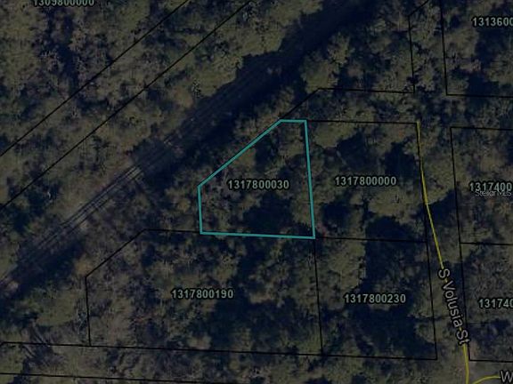 3rd image of 900 W 3rd St Lot 3