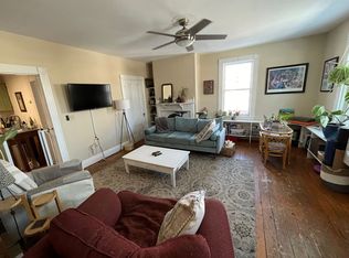 231 Maple St #2F, Burlington, VT 05401