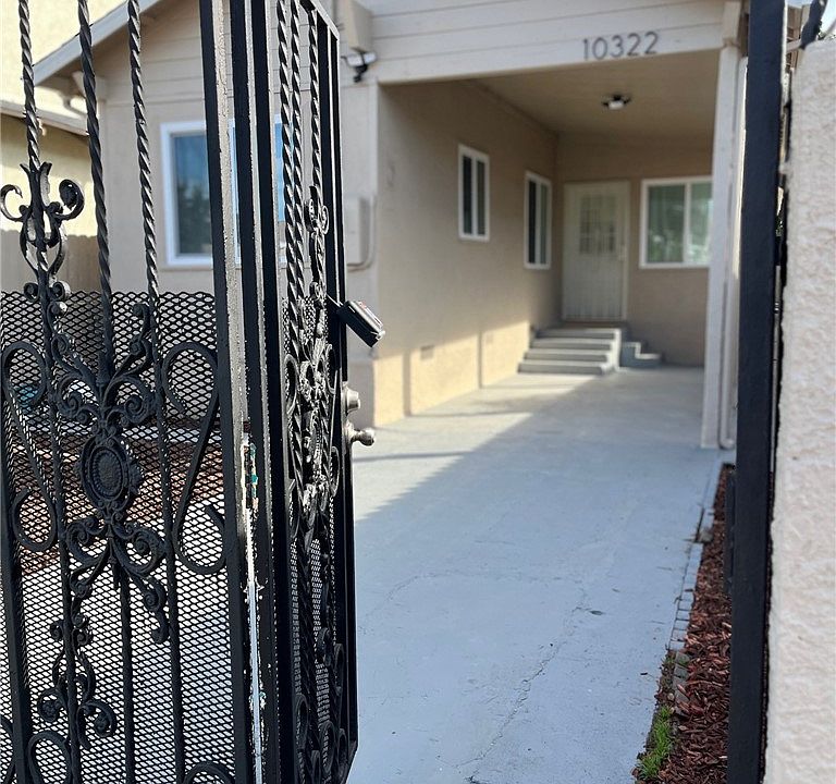 1st image of 10322 Croesus Ave