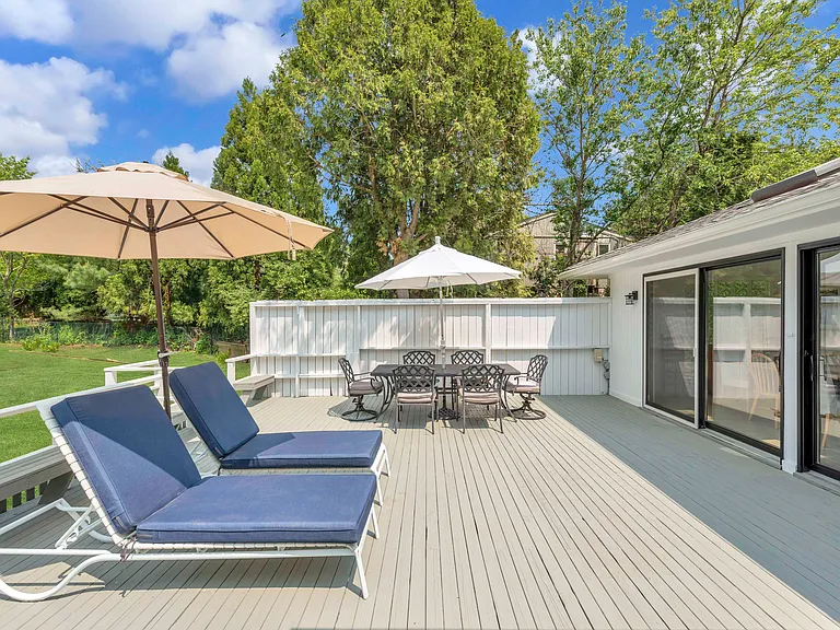 71 Shinnecock Hills Rd — Photo 29