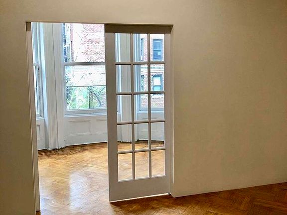4th image of 314 W 101st St APT 5