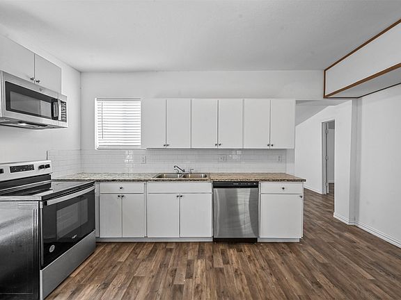 5th image of 708 W Day St