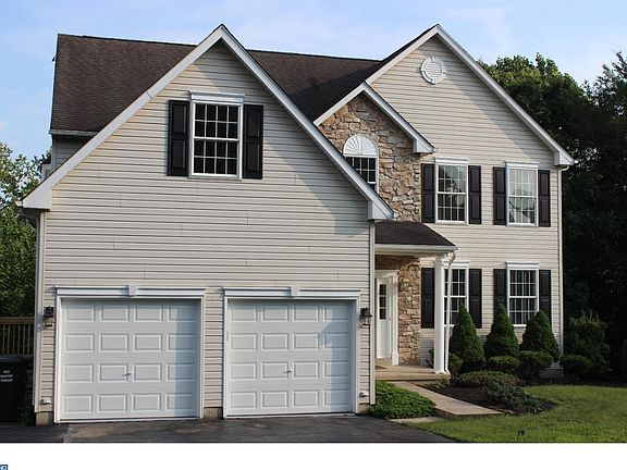 2nd image of 1126 Maryland Cir