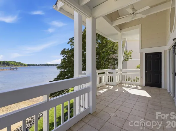 17925 Kings Point Dr APT B, Cornelius, NC 28031