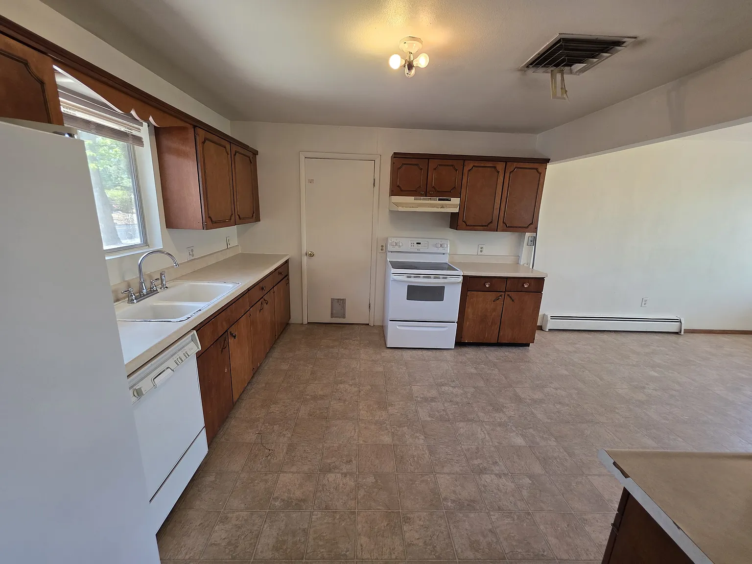 2628 Patterson Road - 1 — Photo 3