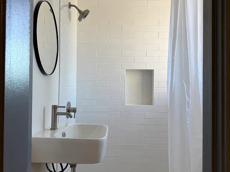 281 S Franklin St #10 — Photo 3
