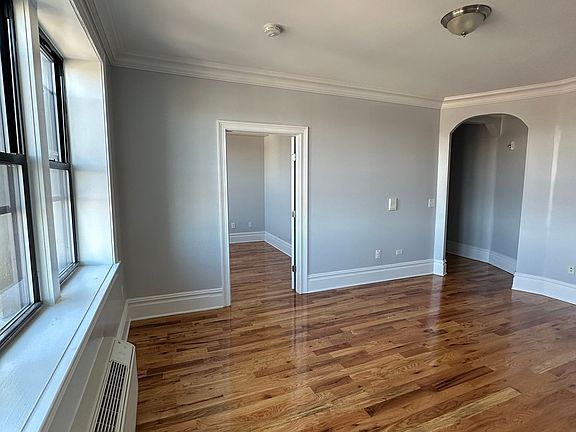 3rd image of 9201 Kennedy Blvd #D07