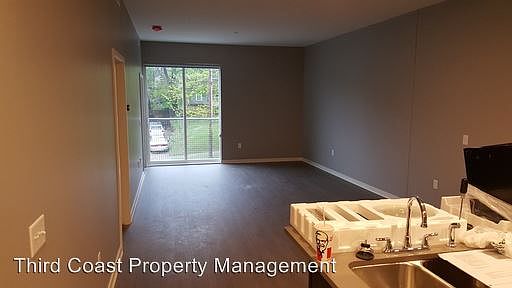 5th image of 555 Michigan St NE #3207946