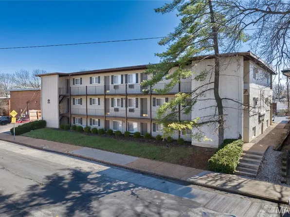 3704 Greenwood Blvd, Saint Louis, MO 63143