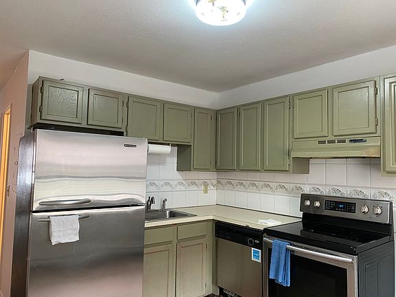 2nd image of 35 Fairfield Ave APT 12