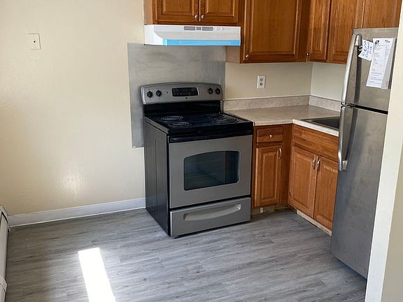 4th image of 711 Ashland Ave APT 19