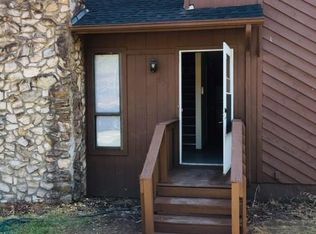 853 Danish Dr, Fayetteville, NC 28303