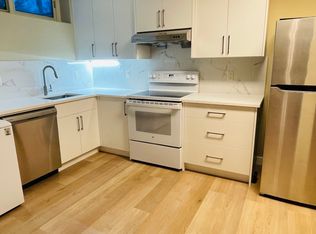 1439 7a St NW #B, Calgary, AB T2M3J9