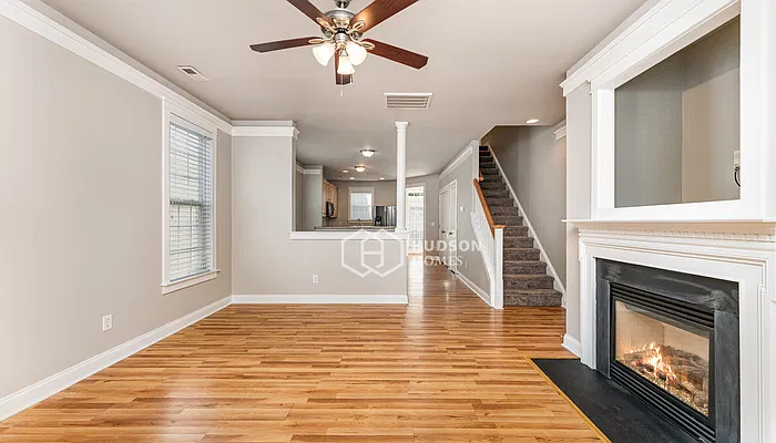 4 bed, 3.5 bath, 2231 sqft, $2,625 — Photo 4